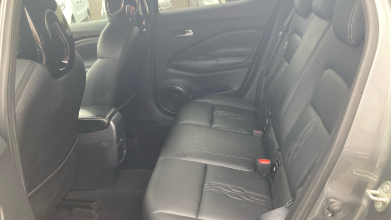 Nissan Juke 1.0 DiG-T 114 Tekna 5dr Petrol Hatchback